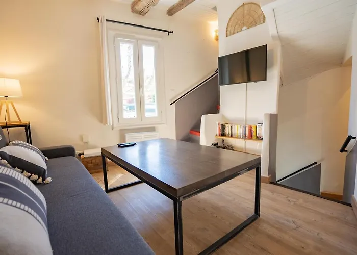 Petite Maison De Charme Au Coeur Du Centre Ville